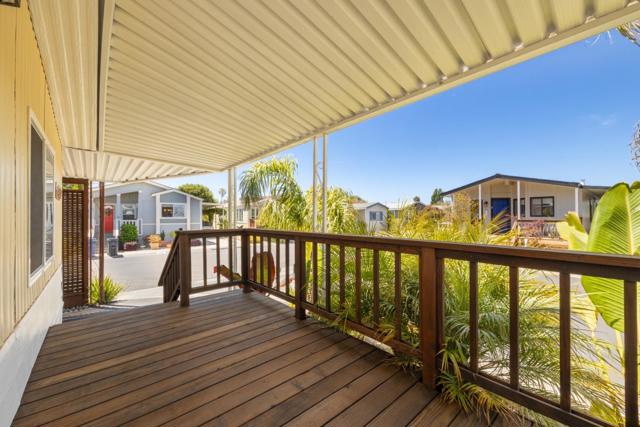 4160 Jade Street, Capitola CA: https://media.crmls.org/mediaz/c088c767-643e-4620-b832-d5edd1d4f242.jpg