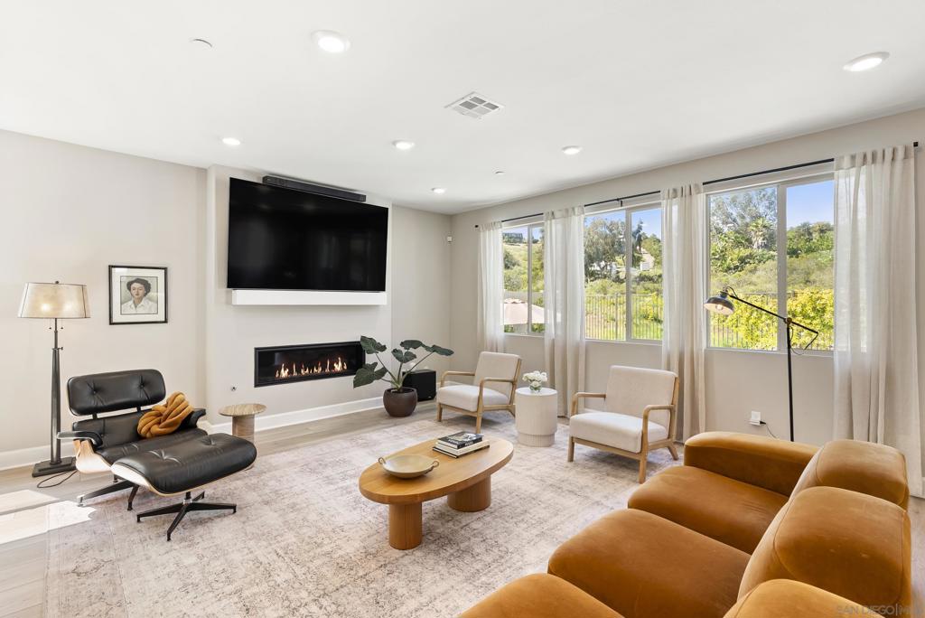 944 Lindbergh - photo 10