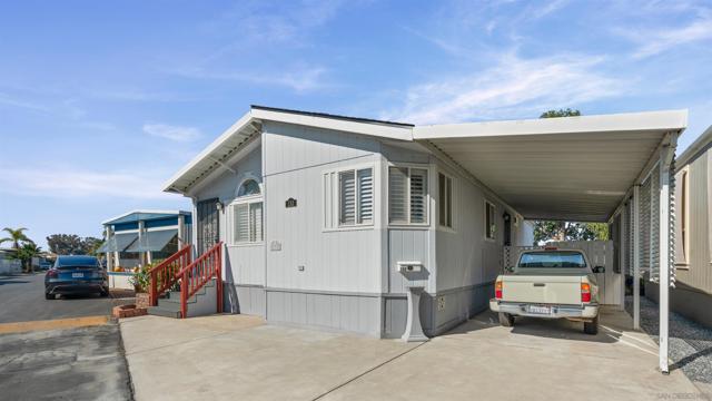 6460 Convoy Court, San Diego CA: https://media.crmls.org/mediaz/c08aa3a3-b80f-4f7f-b088-d9596d481264.jpg