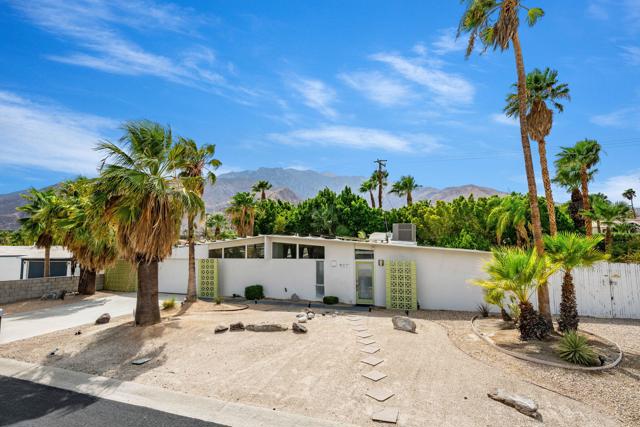 2875 E Wyman Drive, Palm Springs, CA 92262