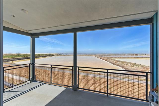 9608 Seawind Way, Newark CA: https://media.crmls.org/mediaz/c08c5dee-0588-47ff-929c-3155b148e8aa.jpg