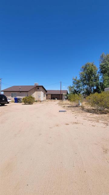 Detail Gallery Image 5 of 8 For 57111 Buena Vista Dr, Yucca Valley,  CA 92284 - 2 Beds | 2 Baths