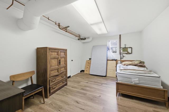 3900 Balboa Street, San Francisco CA: https://media.crmls.org/mediaz/c08cc659-8704-45f7-a33e-925f98953b9a.jpg