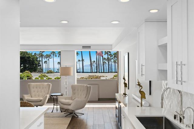 1820 Avenida del Mundo, Coronado CA: https://media.crmls.org/mediaz/c08d9717-248f-462c-91e2-d3e4bb61442a.jpg