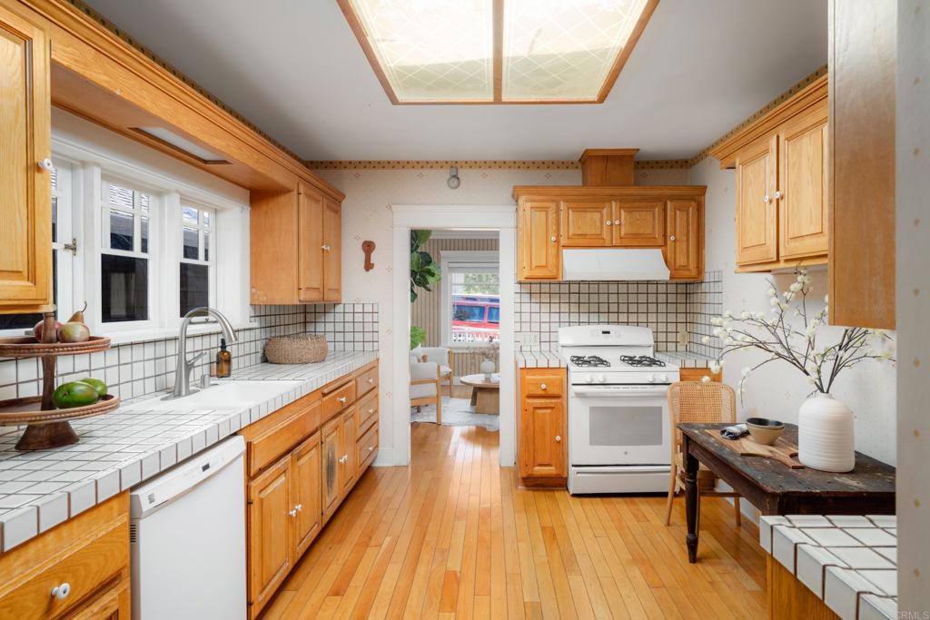 1138 Virginia Way - photo 12