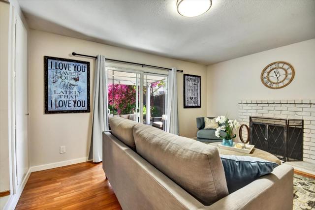 448 Kings Court, Campbell CA: https://media.crmls.org/mediaz/c08efd99-392f-4889-a344-b2375a0f70f3.jpg
