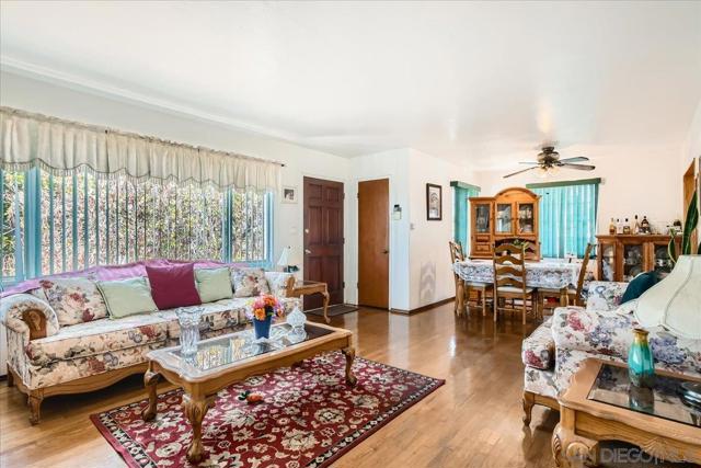 3145 Chollas Road, San Diego CA: https://media.crmls.org/mediaz/c08fbe5f-0fd3-449d-890f-a52084944bf0.jpg