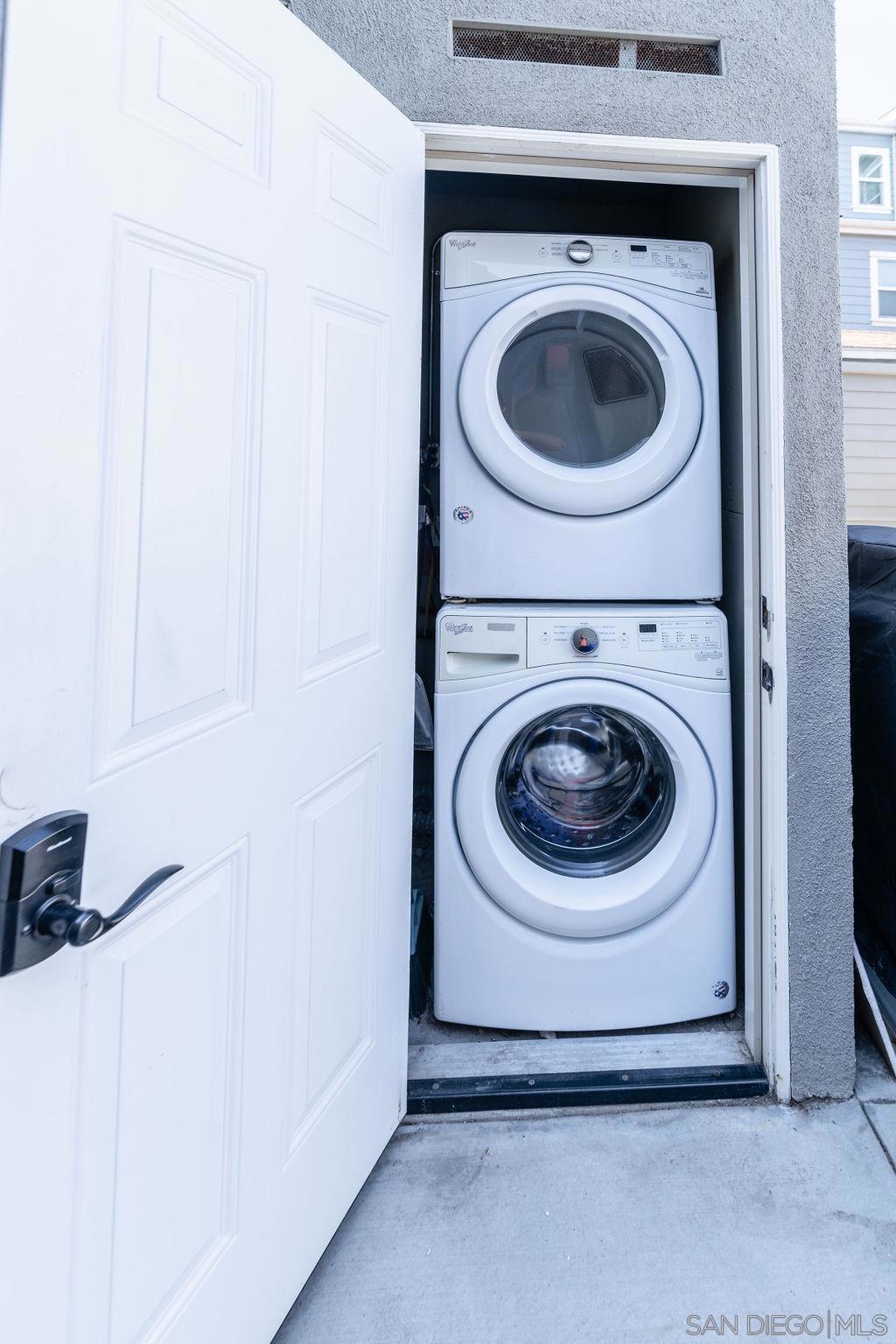 847 Beryl St - photo 20