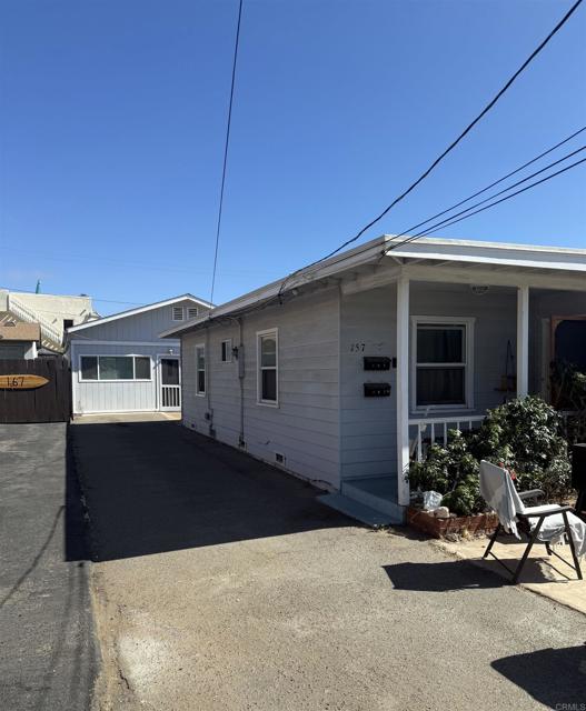 157 MAPLE AVE., Carlsbad CA: https://media.crmls.org/mediaz/c09030bd-76ae-4c73-bb52-7fb302aabdda.jpg