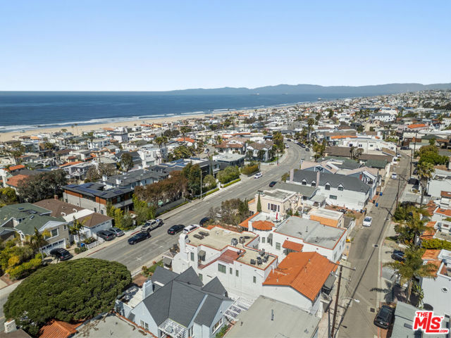 2010 Monterey Boulevard, Hermosa Beach, California 90254, 4 Bedrooms Bedrooms, ,4 BathroomsBathrooms,Residential,Sold,Monterey,25521523