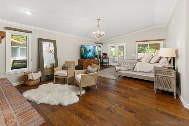 13627 Poway Springs Rd, Poway CA: https://media.crmls.org/mediaz/c0940d95-e35a-47ae-8262-0be4eb85440e.jpg