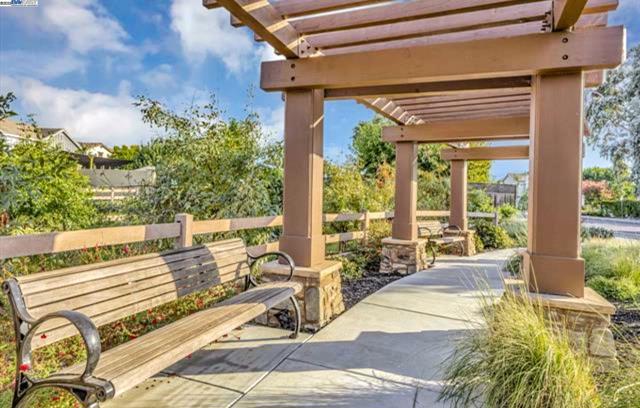 5801 Flora Cmn, Livermore CA: https://media.crmls.org/mediaz/c0943d09-a853-44c0-ac38-fdcff127ea2a.jpg