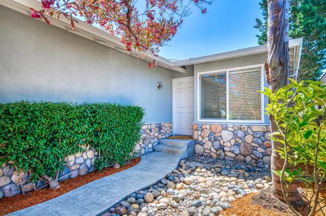 1422 Broadway, Santa Cruz CA: https://media.crmls.org/mediaz/c0958ab0-057a-4ed5-b7c3-213c9e0dcd02.jpg