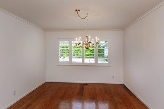 712 Foothill Drive, San Mateo CA: https://media.crmls.org/mediaz/c09741ca-fd17-48c1-bbfd-3a8d407d39f0.jpg