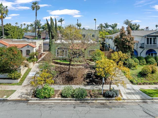 4605 4607 Terrace Dr, San Diego CA: https://media.crmls.org/mediaz/c09966b5-9526-4cb3-90c0-1a9b22eb963e.jpg