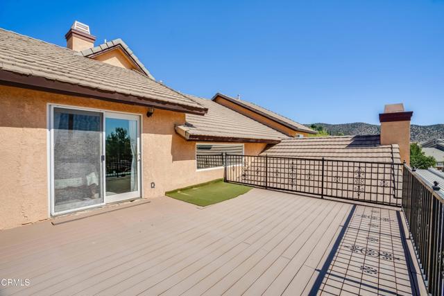 35135 Caprock Road, Santa Clarita CA: https://media.crmls.org/mediaz/c09aab6f-7af3-4271-a1f3-3d7cfa4ab406.jpg