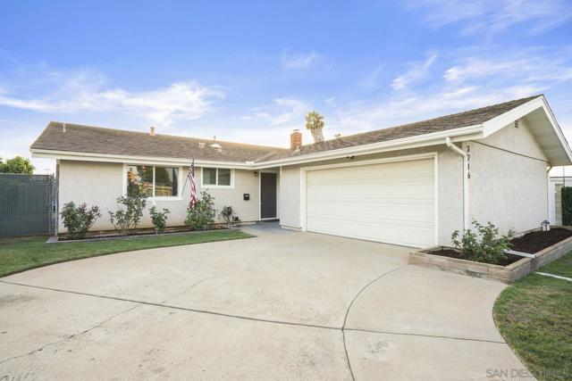 3216 Towser Street, San Diego CA: https://media.crmls.org/mediaz/c09aade1-2e0c-448a-96d6-8918dbf042ed.jpg