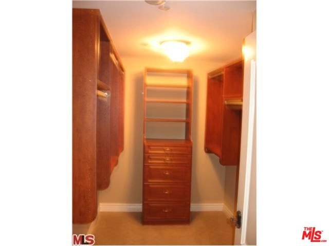 1135 S Rexford Drive, Los Angeles CA: https://media.crmls.org/mediaz/c09b059c-4660-404b-b3dd-bbe066583613.jpg