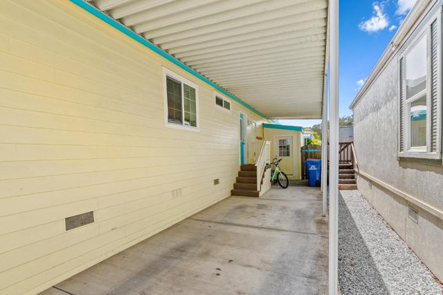 1555 Merrill Street, Santa Cruz CA: https://media.crmls.org/mediaz/c09be906-52d6-4a79-98c0-945321814cc5.jpg