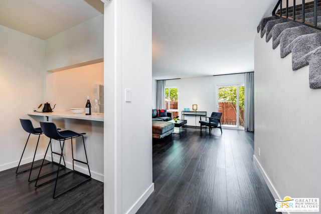 241 S Avenue 57, Los Angeles CA: https://media.crmls.org/mediaz/c09bf4ed-dbfa-415b-97ae-995c485543b1.jpg