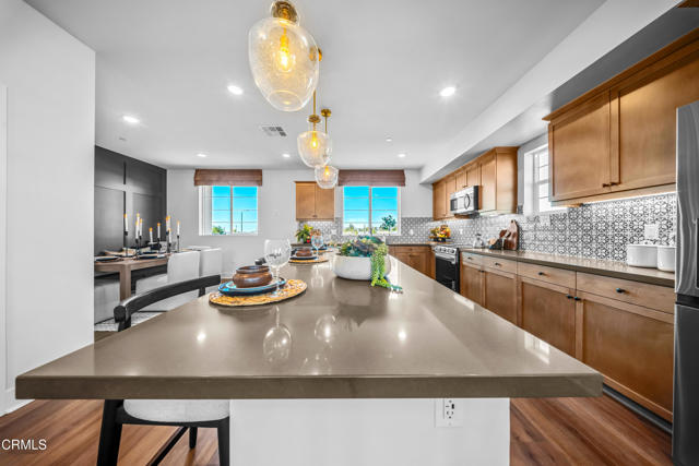 2852 Via Descanso, Camarillo CA: https://media.crmls.org/mediaz/c09c5ec7-49f3-4e2e-ae5b-5244096fd2e3.jpg