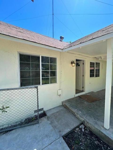 112 E Street, Empire CA: https://media.crmls.org/mediaz/c09d32e0-86e7-426b-b274-a4d742f06a3e.jpg