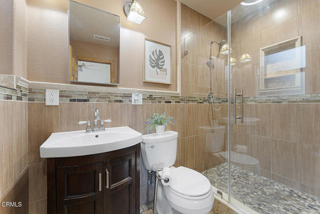 Detail Gallery Image 23 of 38 For 1100 Leonard Ave, Pasadena,  CA 91107 - 3 Beds | 3 Baths