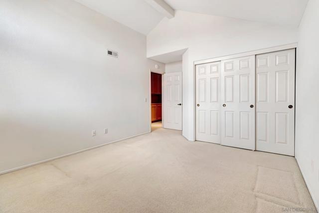11515 Corte Playa Las Brisas, San Diego CA: https://media.crmls.org/mediaz/c09e6f5e-1c66-4f78-aa10-e2d1ba8c9359.jpg