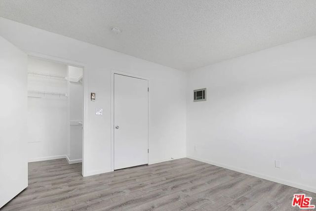 3763 S Bentley Avenue, Los Angeles CA: https://media.crmls.org/mediaz/c09e7d96-4ba3-4f5b-8329-b7d7d35ce542.jpg
