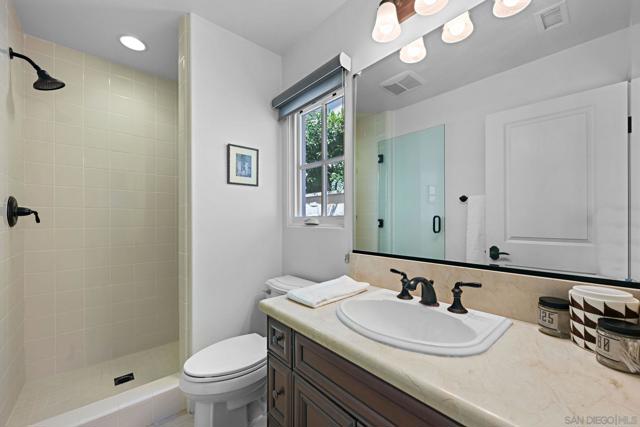 17216 Turf Club Dr, San Diego CA: https://media.crmls.org/mediaz/c09f1669-e3a8-4361-bbf4-af2b4c1be934.jpg