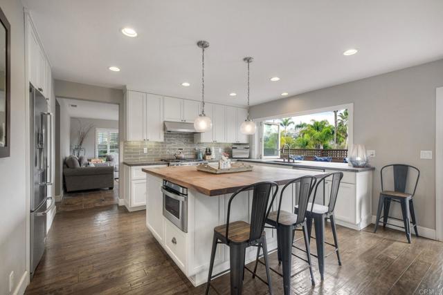 Detail Gallery Image 11 of 37 For 2017 Caracol Ct, Carlsbad,  CA 92009 - 3 Beds | 2/1 Baths