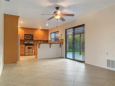 53085 Avenida Obregon, La Quinta CA: https://media.crmls.org/mediaz/c09f7750-fc1a-40a5-96d1-2dff426a7297.jpg