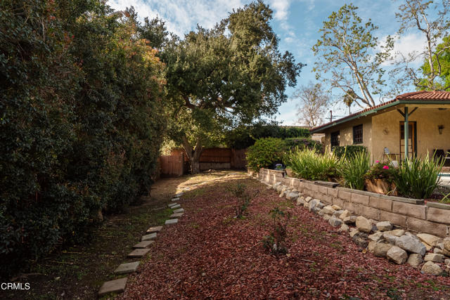 Detail Gallery Image 21 of 29 For 3818 Altura Ave, La Crescenta,  CA 91214 - 3 Beds | 2 Baths