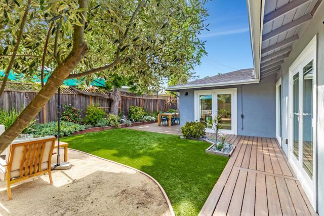 1528 Fernside Street, Redwood City CA: https://media.crmls.org/mediaz/c0a0ae0d-7e91-400e-8c06-a3d610f615df.jpg