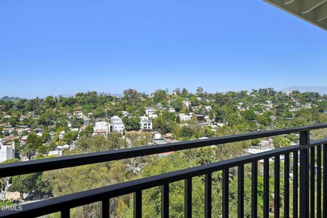 1891 Lucretia Avenue, Los Angeles CA: https://media.crmls.org/mediaz/c0a18e76-23ed-486e-8872-d4e42d1d7699.jpg