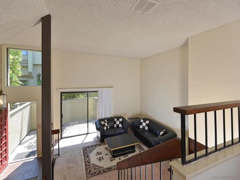 3211 Caminito Eastbluff - photo 6