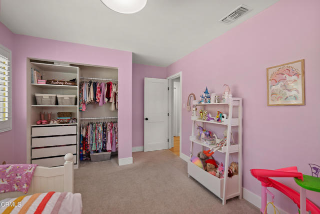 1110 Coronet Avenue, Pasadena CA: https://media.crmls.org/mediaz/c0a295b4-d6b1-450d-adf4-aab7877a8d79.jpg