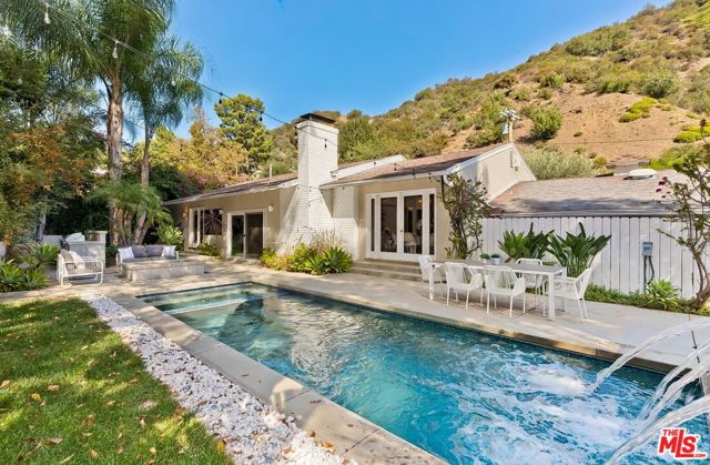3965 Mandeville Canyon Road