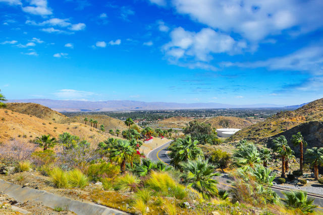 14 Santa Rosa Mountain Lane, Rancho Mirage, CA 92270