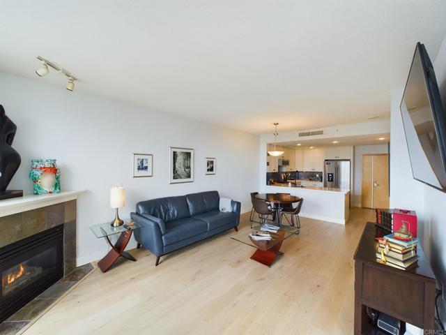 Image 8 of 33 For 850 Beech Street 507