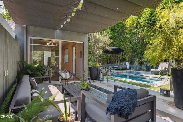 Detail Gallery Image 36 of 41 For 329 Westbourne Dr, West Hollywood,  CA 90048 - 2 Beds | 3 Baths