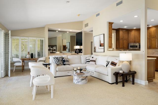 44825 Guadalupe Drive, Indian Wells CA: https://media.crmls.org/mediaz/c0a59dc1-1b1e-4a6b-8b5b-9df4d82291d0.jpg