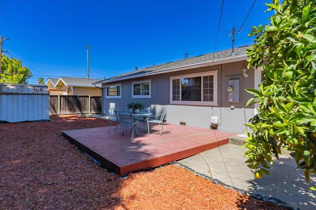 751 San Pablo Drive, Mountain View CA: https://media.crmls.org/mediaz/c0a5db7f-8fab-42e1-b9b3-d1443c46ff10.jpg