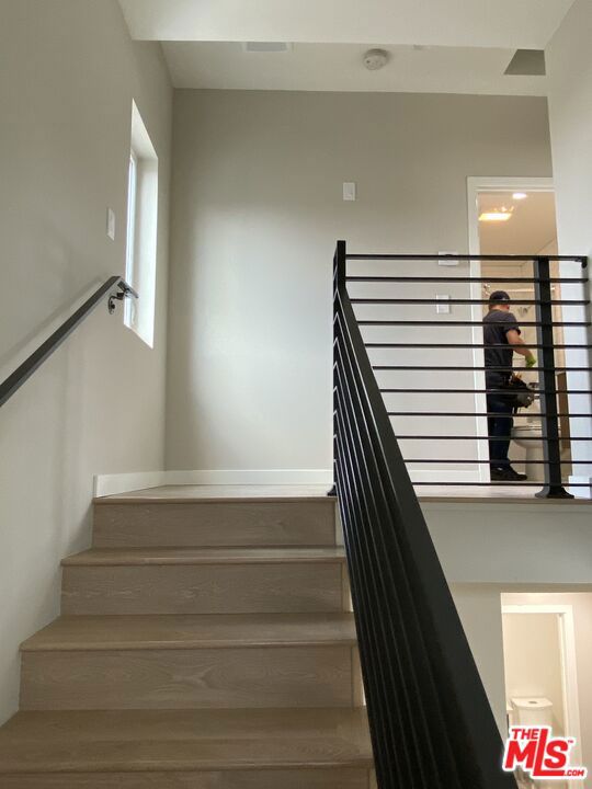 2201 W Court Street, Los Angeles CA: https://media.crmls.org/mediaz/c0a64e7e-d547-4149-9118-e7ec25bc468b.jpg