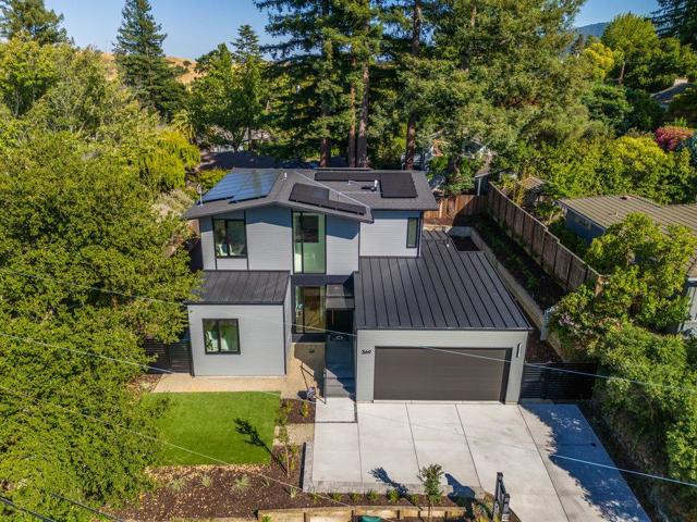 369 La Cuesta Drive, Portola Valley CA: https://media.crmls.org/mediaz/c0a729c3-ad3c-49f4-a8cc-bb3917fcb86c.jpg