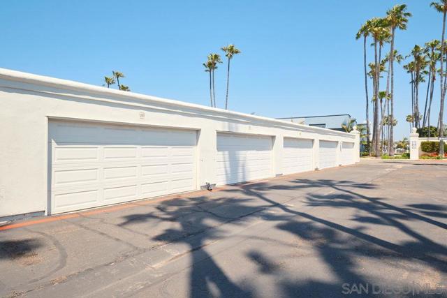 105 Antigua Ct, Coronado CA: https://media.crmls.org/mediaz/c0a8669a-576b-45b3-8403-38b3414485b6.jpg