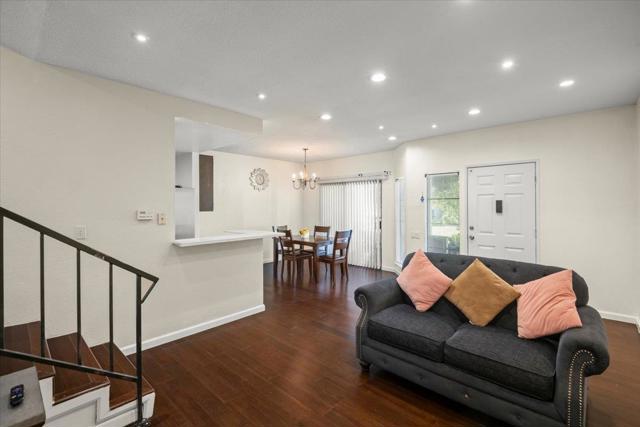 3105 Kenland Drive, San Jose CA: https://media.crmls.org/mediaz/c0a9589a-9d3e-428e-946f-77cb089a76a5.jpg