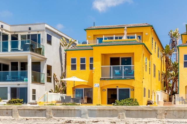 3537 Ocean Front Walk, San Diego CA: https://media.crmls.org/mediaz/c0a9f7fe-32c4-42a2-91de-ff4fc33bfa90.jpg