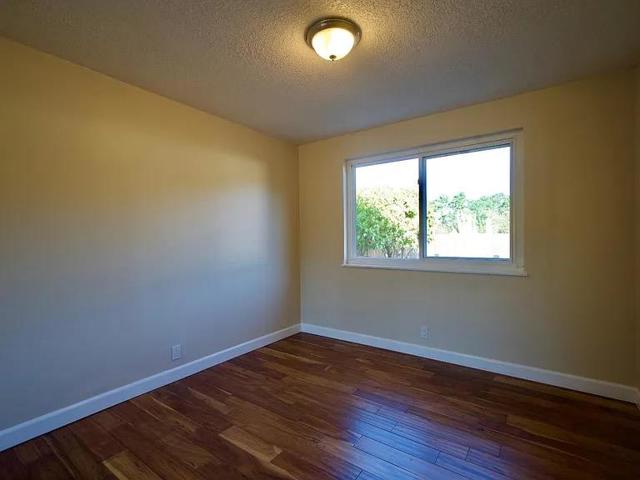 621 Forest Lake Drive, Pacifica CA: https://media.crmls.org/mediaz/c0aa9478-786c-4aed-96a2-acdcf87ee78c.jpg