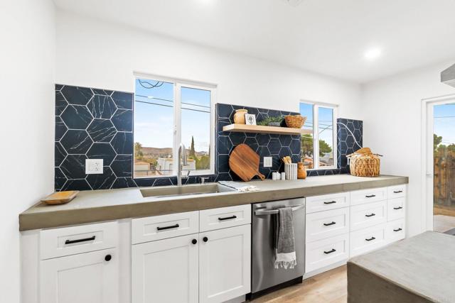 Detail Gallery Image 31 of 51 For 61610 Sunburst Dr, Joshua Tree,  CA 92252 - 3 Beds | 2 Baths